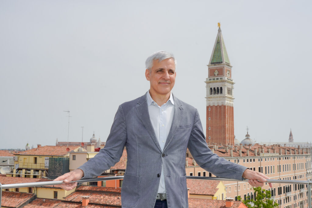 Adriano Pedrosa, Photo Andrea Avezzù. Courtesy La Biennale di Venezia