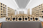 Allan McCollum, Minime Variazioni, Galleria Fumagalli, Milano, 2024. Courtesy Galleria Fumagalli. Photo © Lucrezia Roda