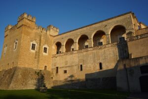 Sette secoli di arte italiana al Castello di Mesagne. In Puglia la mostra ispirata dal G7