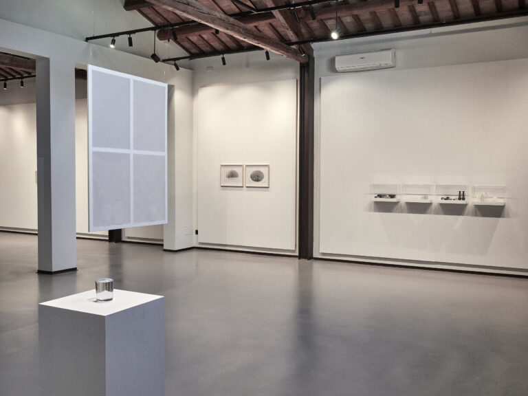 In suspensus, exhibition view at Fondazione Sabe, Ravenna. Photo Daniele Casadio