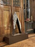 Mattia Bosco, Stonegate 8, 2016 marmo nero palissandro e ferro cm 139x58x26