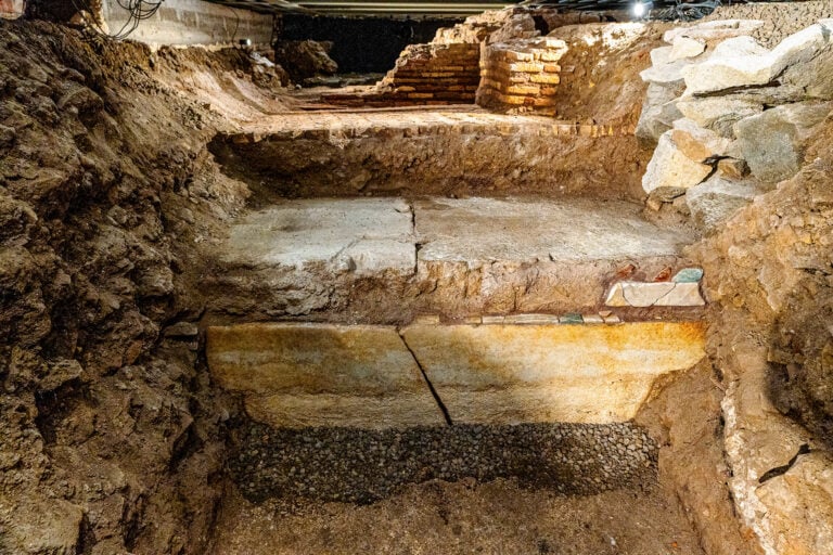 Scoperta parte della Porticus Minucia a Roma