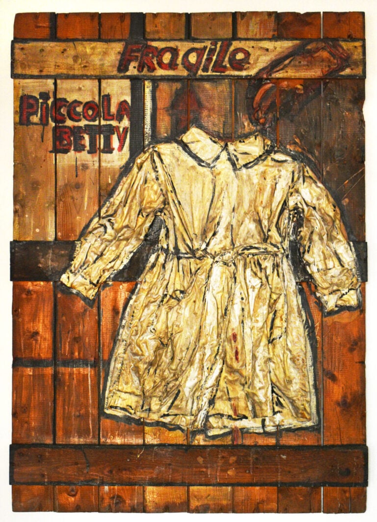 Marisa Busanel, Piccola Betty, 1965, tecnica mista e stoffa su tavole montate, cm 104 x 74. Collezione Dello Schiavo, Roma
