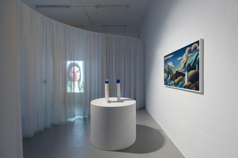 Lettera d’amore, 2024. Exhibition view with Giulio Scalisi and Alice dos Reis, Kunsthalle Lissabon, Lisbon. Curated by Alberta Romano. Exhibition design Carlos Bártolo. Photo: Bruno Lopes.