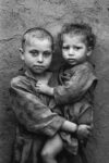 Il campo per sfollati interni di Kamaz. Mazar-i Sharif, Afghanistan, 1996, © Sebastião Salgado / Contrasto