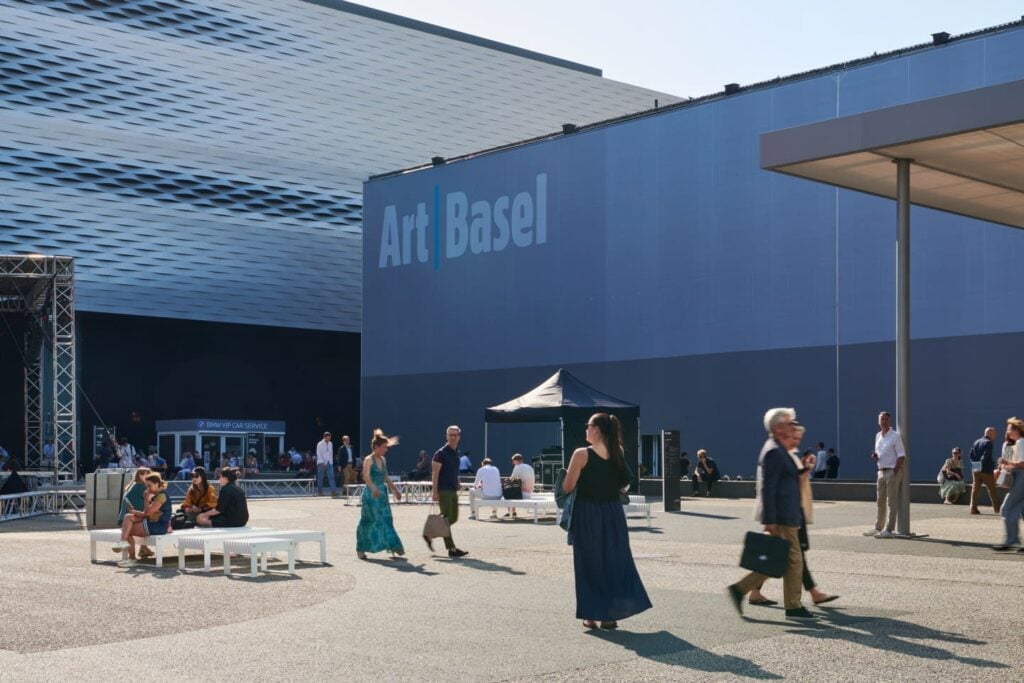 Il mercato dell’arte ha rallentato nel 2023. Pubblicato The Art Basel and UBS Global Art Market Report 2024