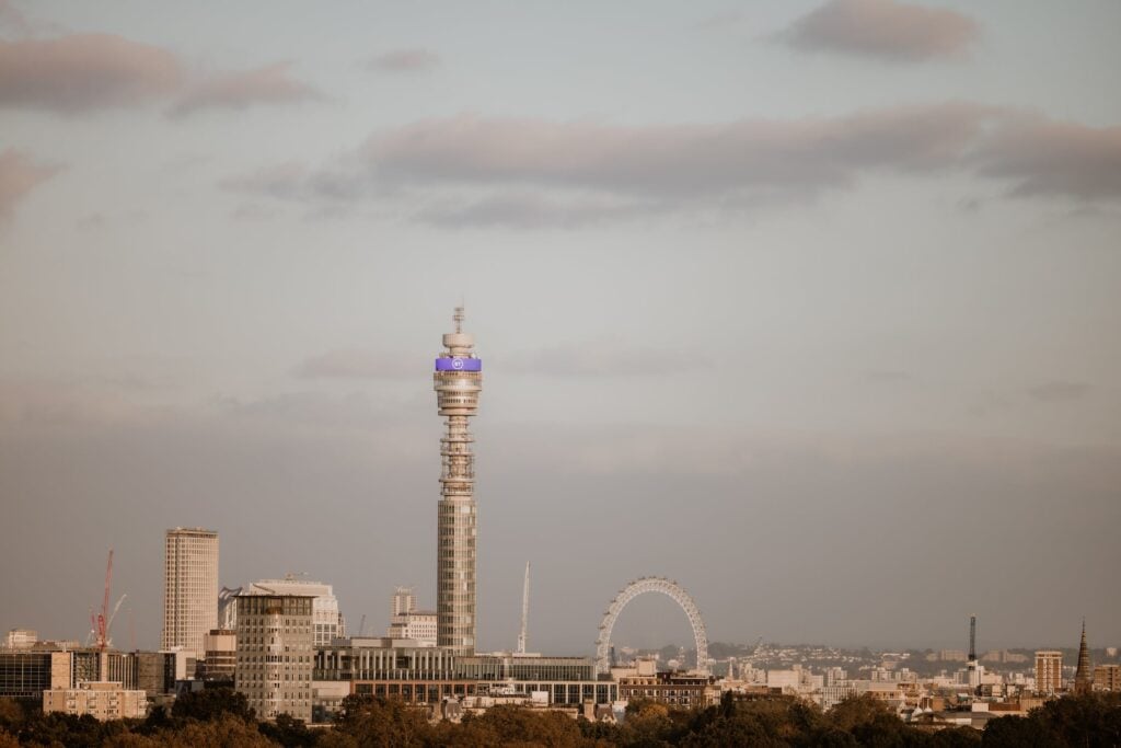 Venduta l’inconfondibile BT Tower di Londra: diventerà un hotel