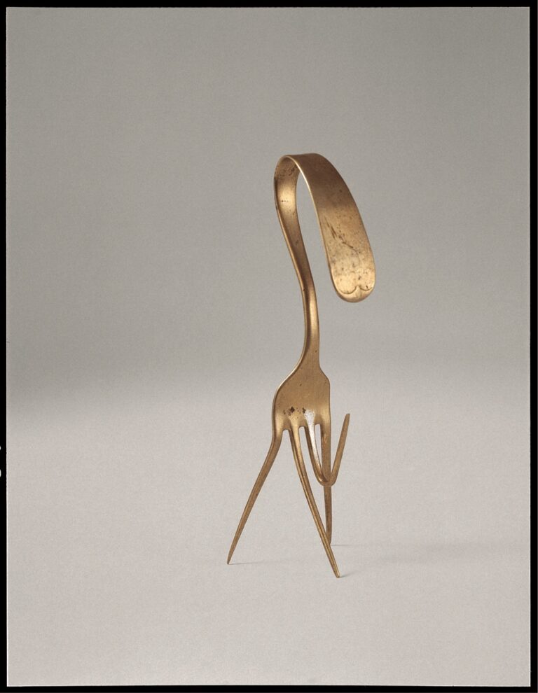 Bruno-Munari-Forchetta-parlante-1958-forchetta-metallica.-Casaperlarte-Fondazione-Paolo-Minoli-Cantu-©-Bruno-Munari.-Tutti-i-diritti-riservati-alla-Maurizio-Corraini-s.r.l.