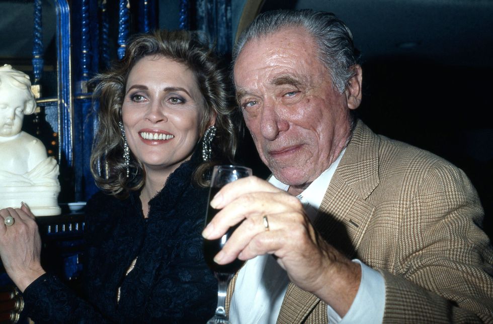 Charles Bukowski e Faye Dunaway nel 1987. Getty Images Archive
