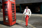 Daniele Tamagni, Dixy in London, da Gentlemen of Bacongo, 2009.© Daniele Tamagni. Courtesy Giordano Tamagni