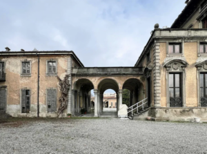 La storia delle due ville storiche fuori Milano dove si svolgerà la fiera Alcova 2024