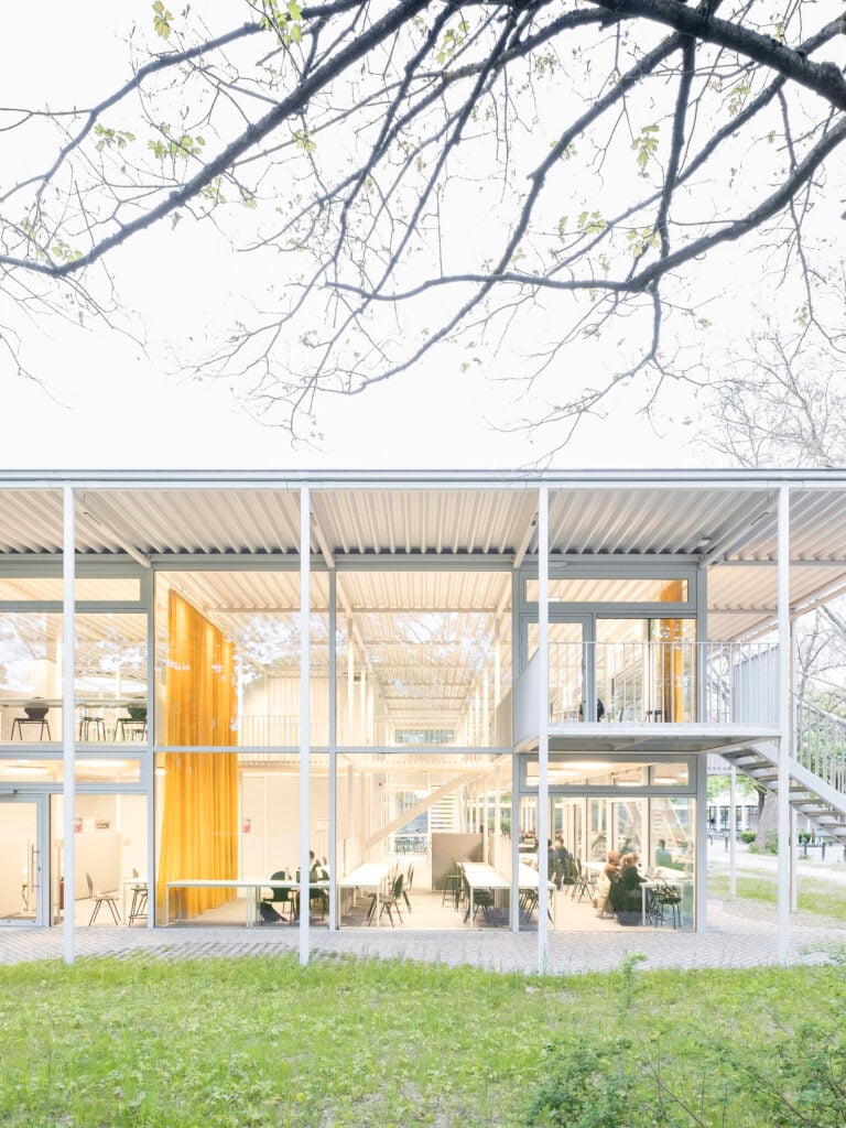 Study Pavilion on the campus of the Technical University of Braunschweig_Photos by Leonhard Clemens