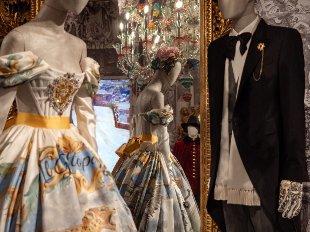 dgdalcuoreallemaniroomsexhibition 4 Apre al Palazzo Reale a Milano la prima grande mostra dedicata a Dolce&Gabbana