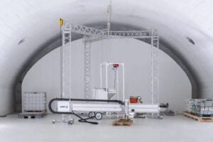 Autocostruzione, accoglienza e processi produttivi nei tunnel di DropCity al Fuorisalone