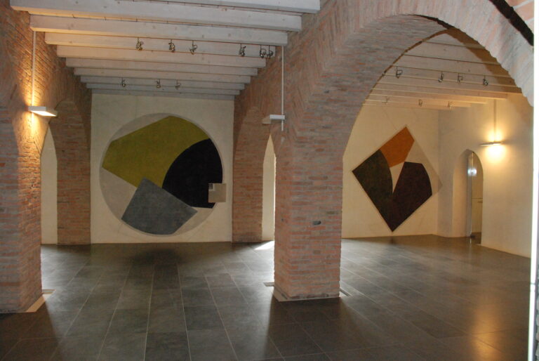 5 wall drawings, Formigine (MO), 2008