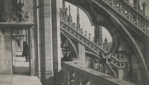 La Veneranda Fabbrica del Duomo di Milano porta in mostra i suoi archivi fotografici per approfondire il rapporto tra la Cattedrale e la città