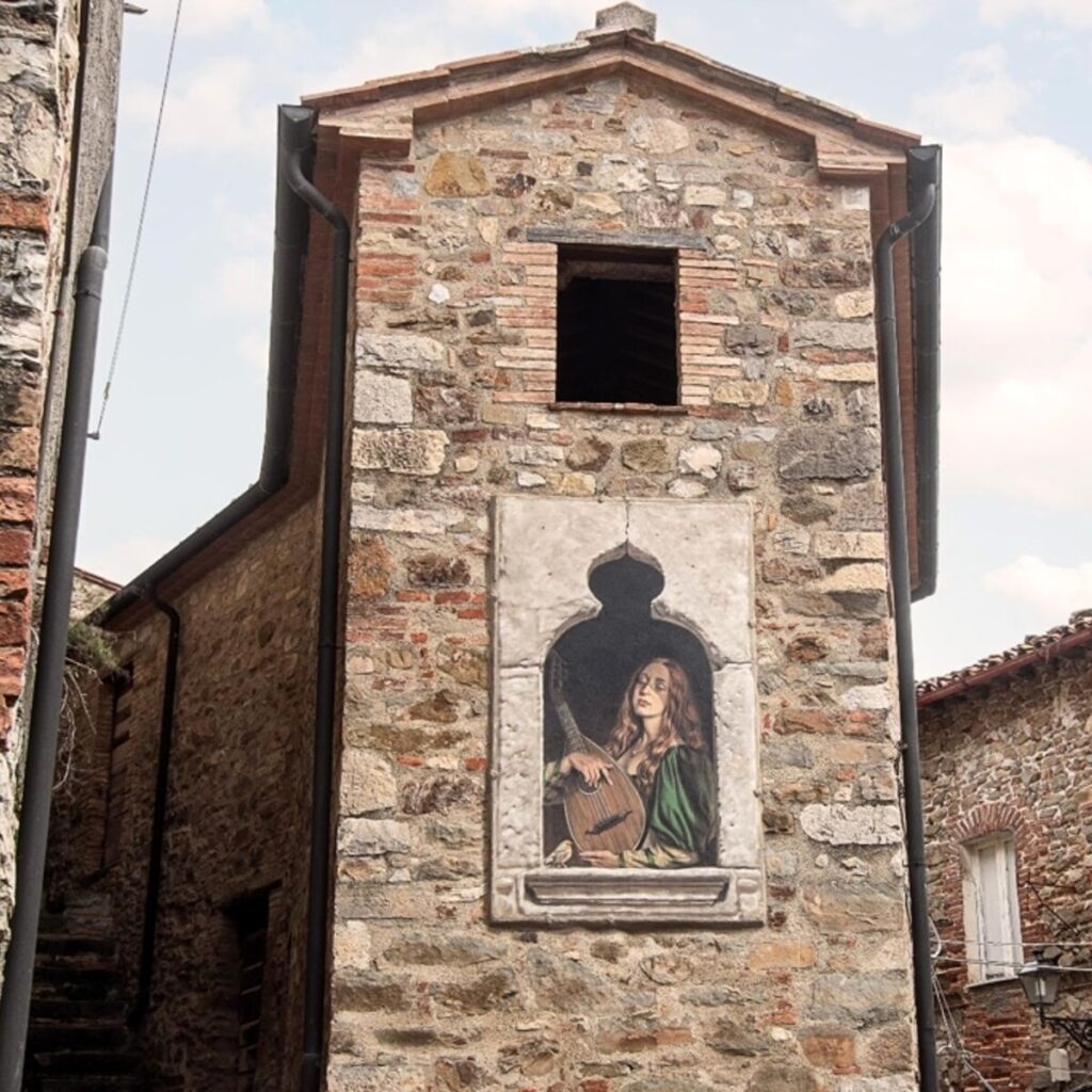 imago in villa dipinti tromp loeil nel borgo medievale di castelnuovo di val di cecina Chi arriva primo al concorso di pittura vince un appartamento nel suggestivo borgo toscano