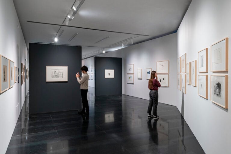 Jannis Kounellis pittore dello spazio in mostra al Museo Novecento a Firenze 