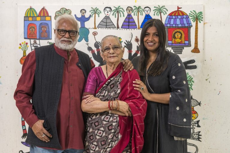 Manu and Madhvi Parekh with Karishma Swali, 2023 © Sahiba Chawdhary. Post production Daniele Zoico - Danto Production. Courtesy of Chanakya Foundation