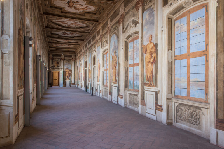 palazzoareseborromeocesanomaderno 3 Comunicare il genio di un’azienda mitica. Vicino a Milano la mostra su grafiche e manifesti della Olivetti