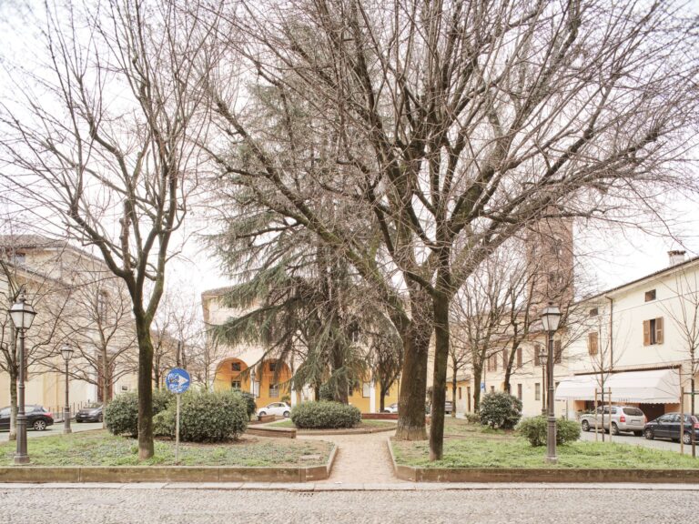 Piazza Giovanni XXIII. Photo Marco Menghi