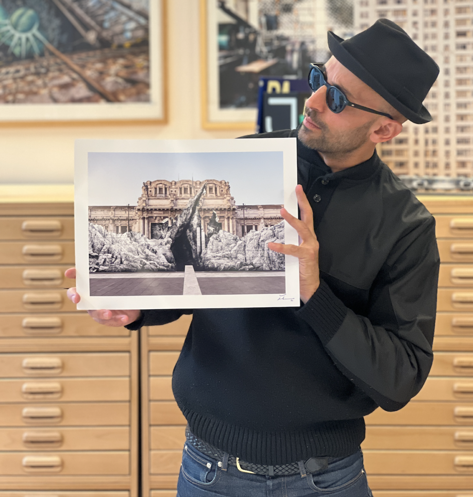 Jr with his new time limited print edition - La Nascita, image courtesy Avant Arte