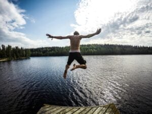 La Finlandia è il Paese più felice del mondo e organizza corsi per turisti