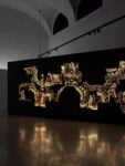 Plessi Nero Oro Fondazione Peruzzo. Ph Ugo Carmeni