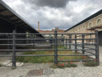 I Rimessini ristrutturati e in attesa di essere utilizzati per la ristorazione, vista dal viale pedonale centrale dell’Ex-Mattatoio. Photo © Martina Pietropaoli