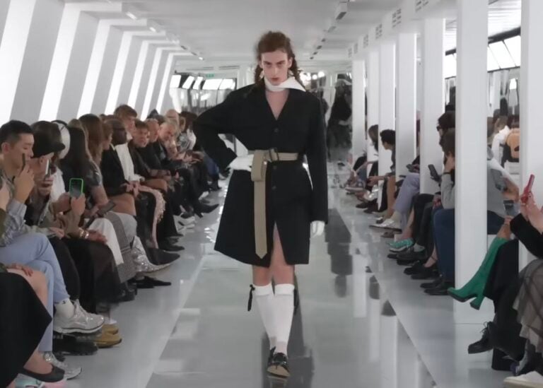 4 sfilata maison margiela ss24 Tutte le tendenze della moda 2024 che si intrecciano con la cultura 