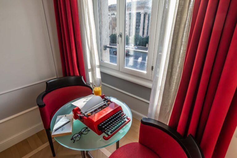 47 Boutique Hotel, Stanza 109, Ettore Sottsass per Olivetti, La Valentine (1)
