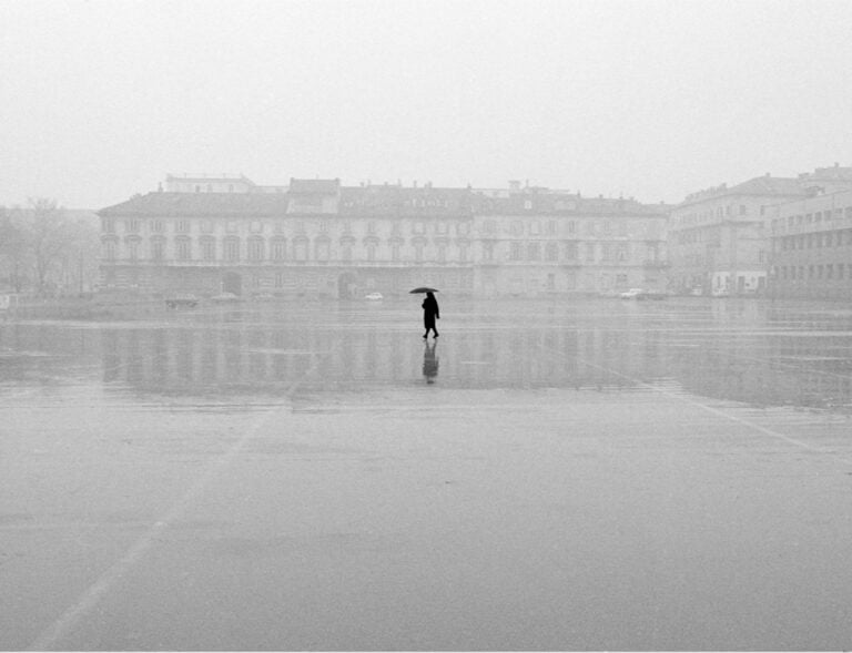 Augusto Cantamessa, piazza San Giovanni, 1982 © Archivio Augusto Cantamessa. Courtesy Podbielski Contemporary, Milano