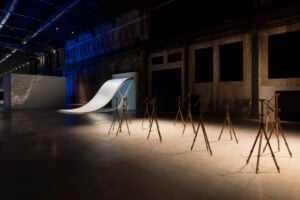 Alle OGR di Torino è partito EXPOSED Foto Festival, l’evento diffuso dedicato alla fotografia contemporanea