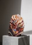 Javier Bravo de Rueda, Animita- set design for an apu 2022. Terracotta, engobes, oxides, oil paint. Awarded with the Main Prize Courtesy Fondazione Officine Saffi. © Alessandra Vinci