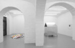lucia canto 36 installation view at monitor roma 2024 courtesy the artist and monitor rome lisbon pereto photo giorgio benni 1 La composizione di un sogno. Lucia Cantò in mostra a Roma