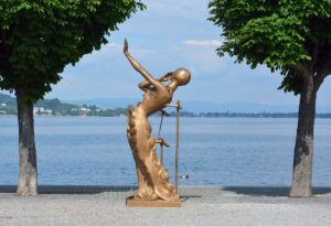 Dalì e Albarella. L’Isola Surrealista