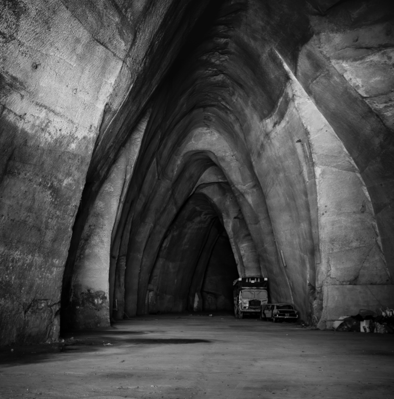 042caveat andrea martino Napoli è costruita su delle cave meravigliose (e spesso abbandonate). Le racconta un progetto fotografico