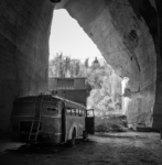 23caveat andrea martino Napoli è costruita su delle cave meravigliose (e spesso abbandonate). Le racconta un progetto fotografico
