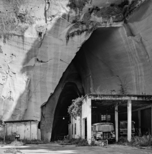 Napoli è costruita su delle cave meravigliose (e spesso abbandonate). Le racconta un progetto fotografico