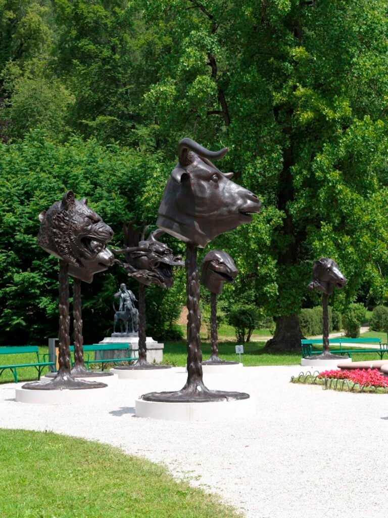 Ai Weiwei, Circle of Animals, Zodiac Heads, 2010. Photo O™ Landes-Kultur GmbH, Michael Maritsch