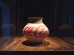 Ai Weiwei, Han Dynasty Um with Coca-Cola Logo, 2015. Photo O™ Landes-Kultur GmbH, Michael Maritsch