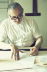 Carlo Scarpa al lavoro. Foto di R. Gambato, 1975 credit Archivio Carlo Scarpa, Museo di Castelvecchio. Musei Civici di VeronaCarlo Scarpa al lavoro. Foto di R. Gambato, 1975 credit Archivio Carlo Scarpa, Museo di Castelvecchio. Musei Civici di Verona