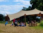 il main stage di basel social club 2024 A Basilea puoi visitare una fiera in campagna mentre raccogli le fragole in un campo