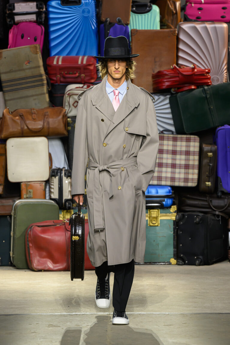 Sfilata Uomo e Resort Donna PE2025, Moschino