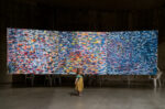 21 uniqlo tate play oscar murillo the flooded garden at tate modern 20 july 2024 26 august 2024 c oli cowling tate photography La Turbine Hall della Tate Modern di Londra si trasforma in un enorme giardino 