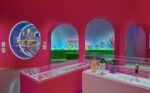 Barbie, exhibition view at Design Museum Londra. Photo Jo Underhill for the Design Museum