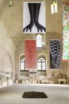 dsc3100 In un castello medievale della Tuscia 6 artiste contemporanee reinterpretano gli stendardi