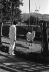Francesco Alberico, Lungo i margini, 2021, documentazione fotografica della performance, Courtesy l'artista