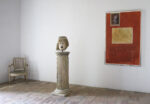 La mostra di Rita Ackermann a Palazzo Twombly a Bassano in Teverina