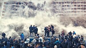 Gli Indesiderabili: il nuovo film sui cambiamenti sociali nelle periferie di Parigi